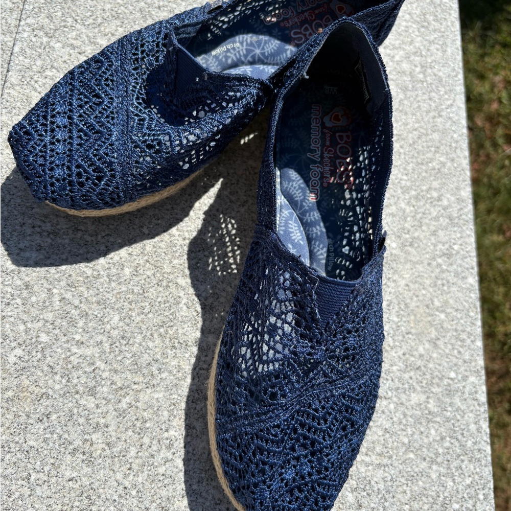 BOBS from Skechers Deep Blue Crochet Wedges Cozy! run a little large. ❤️Offers